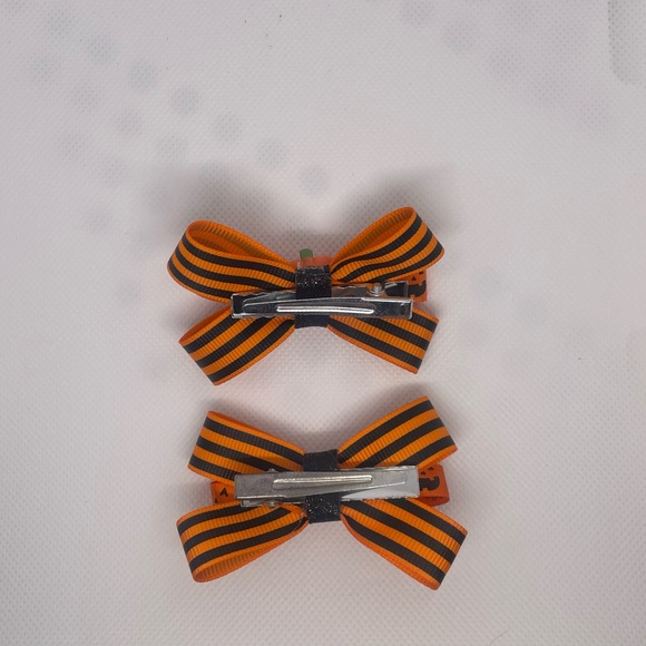 Halloween Pumpkin Hair Bows for Kids - Picture 2 of 2